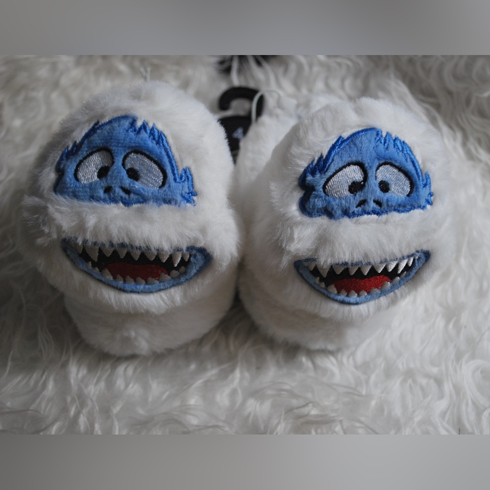 New Kid's abominable snowman slippers Baby Toddler Size 2, 3, 4